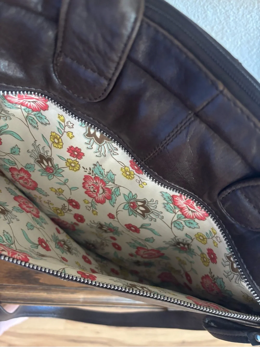 Beautiful Latico Leather Laptop/Briefcase with Front Pockets & Floral Lining